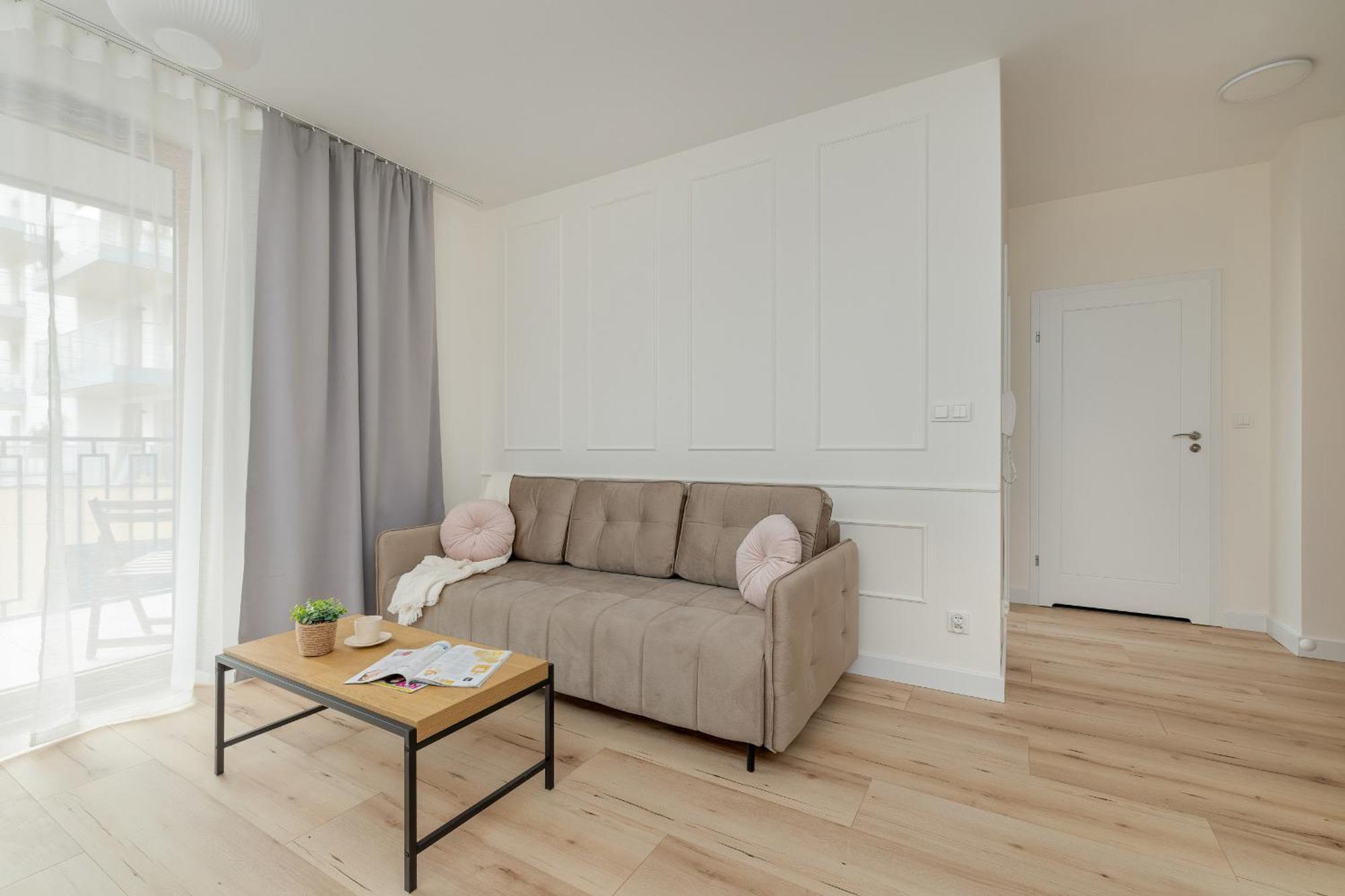 Cozy Apartment Orawska With Balcony By Noclegi Renters Krasków Eksteriør bilde